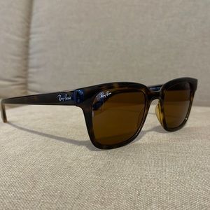 Ray Ban polarized square sunglasses. Like NEW. Leopard print. Made in Italy! WOW